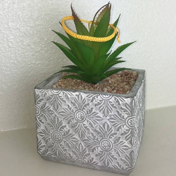 💐3 Piece Set Handmade Chinese Knotting Bracelet - Picture 2 of 8